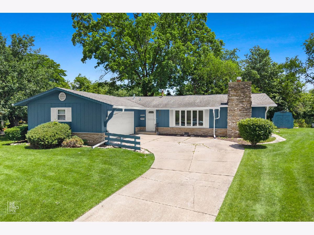  For Sale Downers Grove Illinois, 6531 Briargate Drive