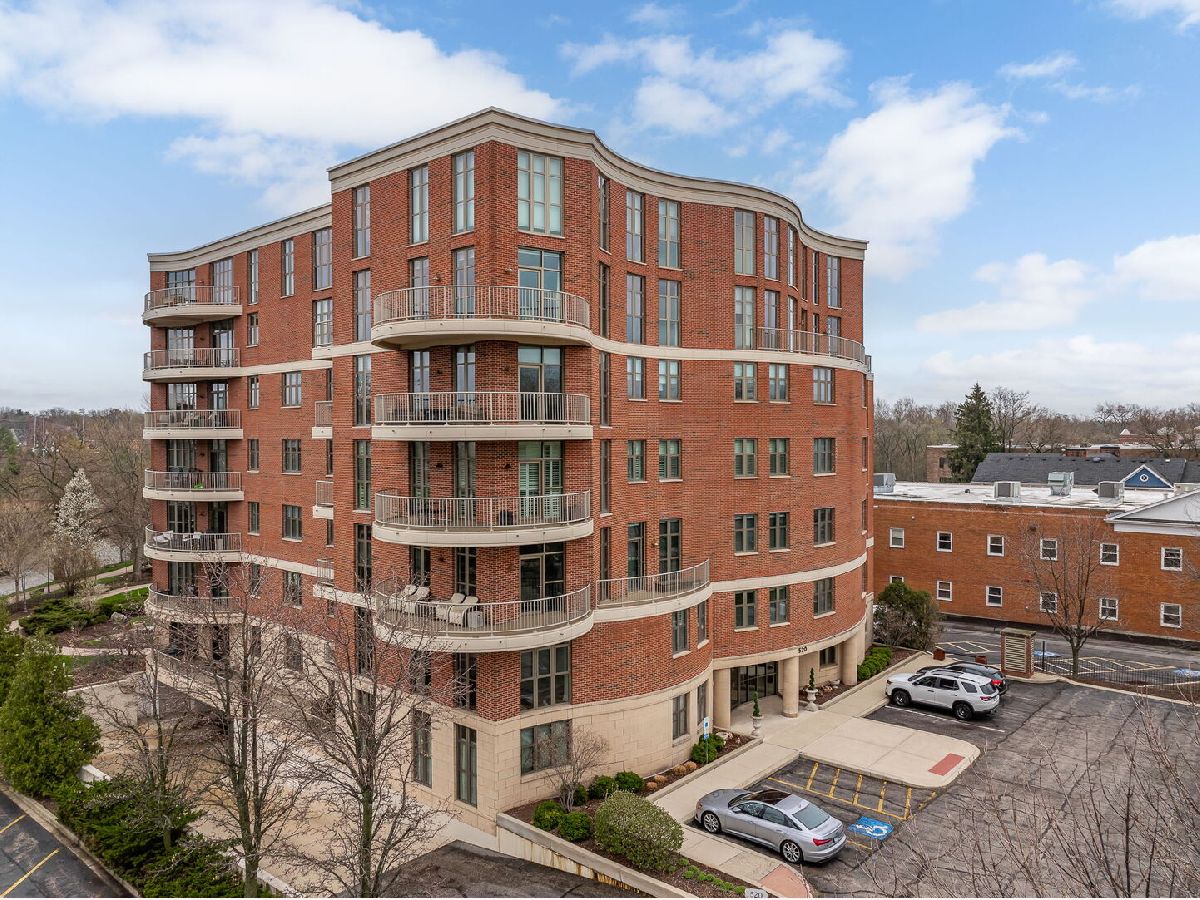  Sold Naperville Illinois, 520 Washington