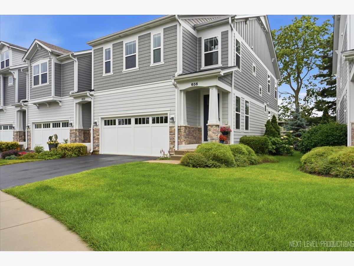 Condos & Townhomes For Sale Riverbank Crossing Geneva Illinois, 656 Riverbank Drive