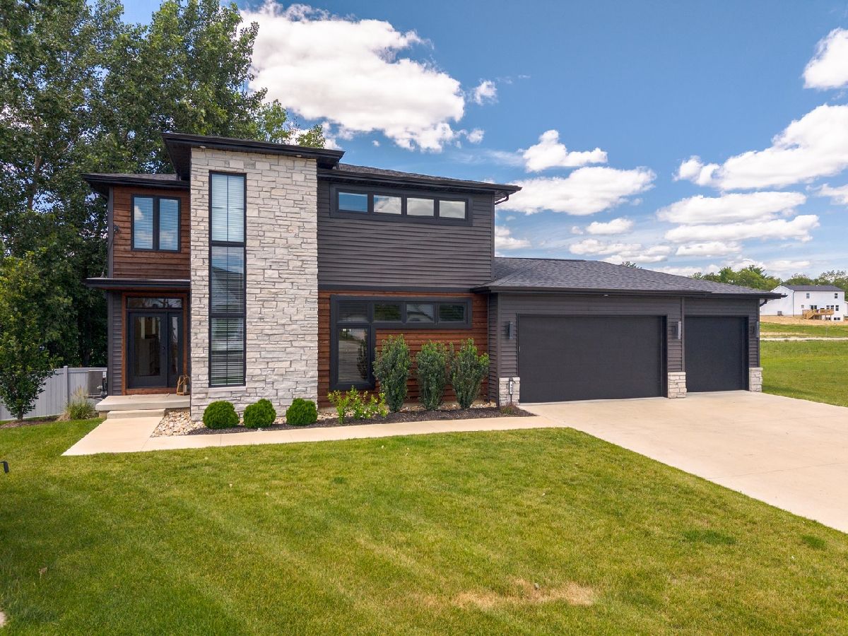  For Sale Downs Illinois, 102 Raef Road