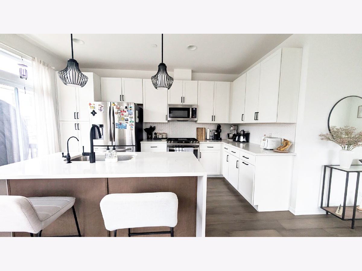  For Rent Warrenville Illinois, 30W011 Brayman