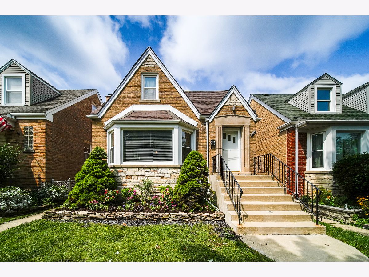  For Sale Chicago Illinois, 3230 Neva Avenue