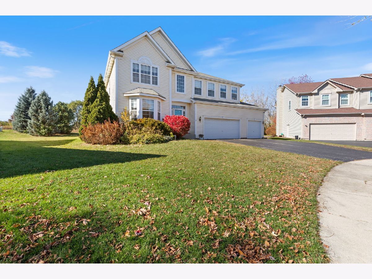 Homes & Townhomes For Sale Algonquin Lakes Algonquin Illinois, 9 Lake Plumleigh Court