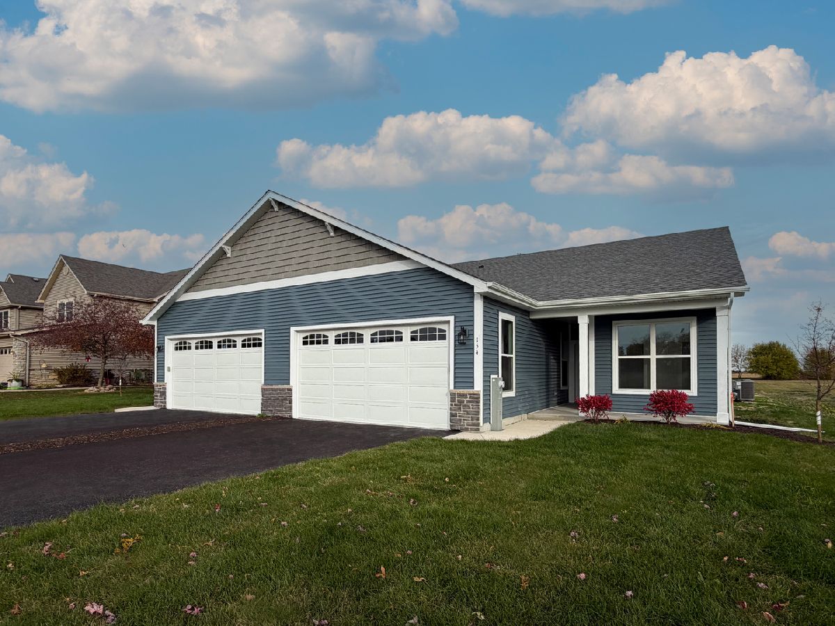  For Sale Cortland Illinois, 166 Llanos Street
