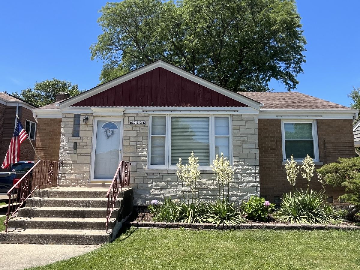  For Sale North Riverside Illinois, 2336 5th Avenue