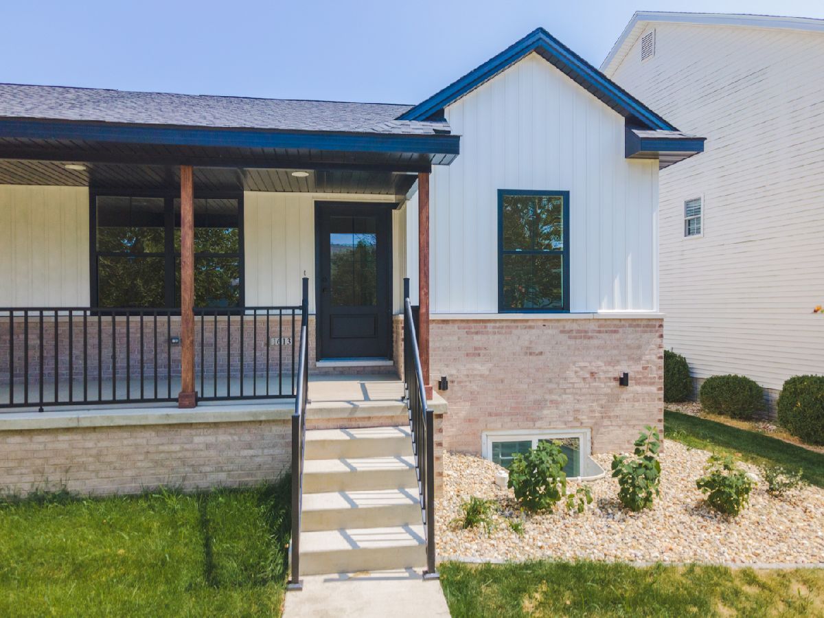 Homes & Condos & Townhomes For Rent Kelley Glen Normal Illinois, 1613 Belclare
