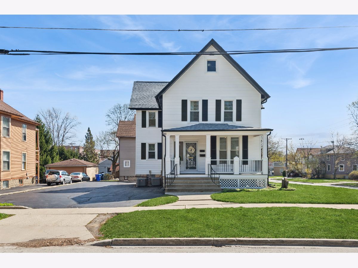  For Sale Wheaton Illinois, 323 Hale Street