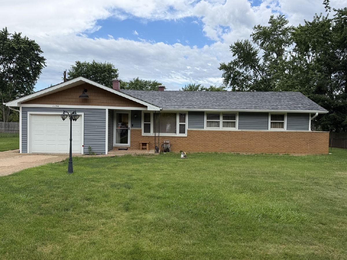  For Sale Channahon Illinois, 22354 Donna Avenue