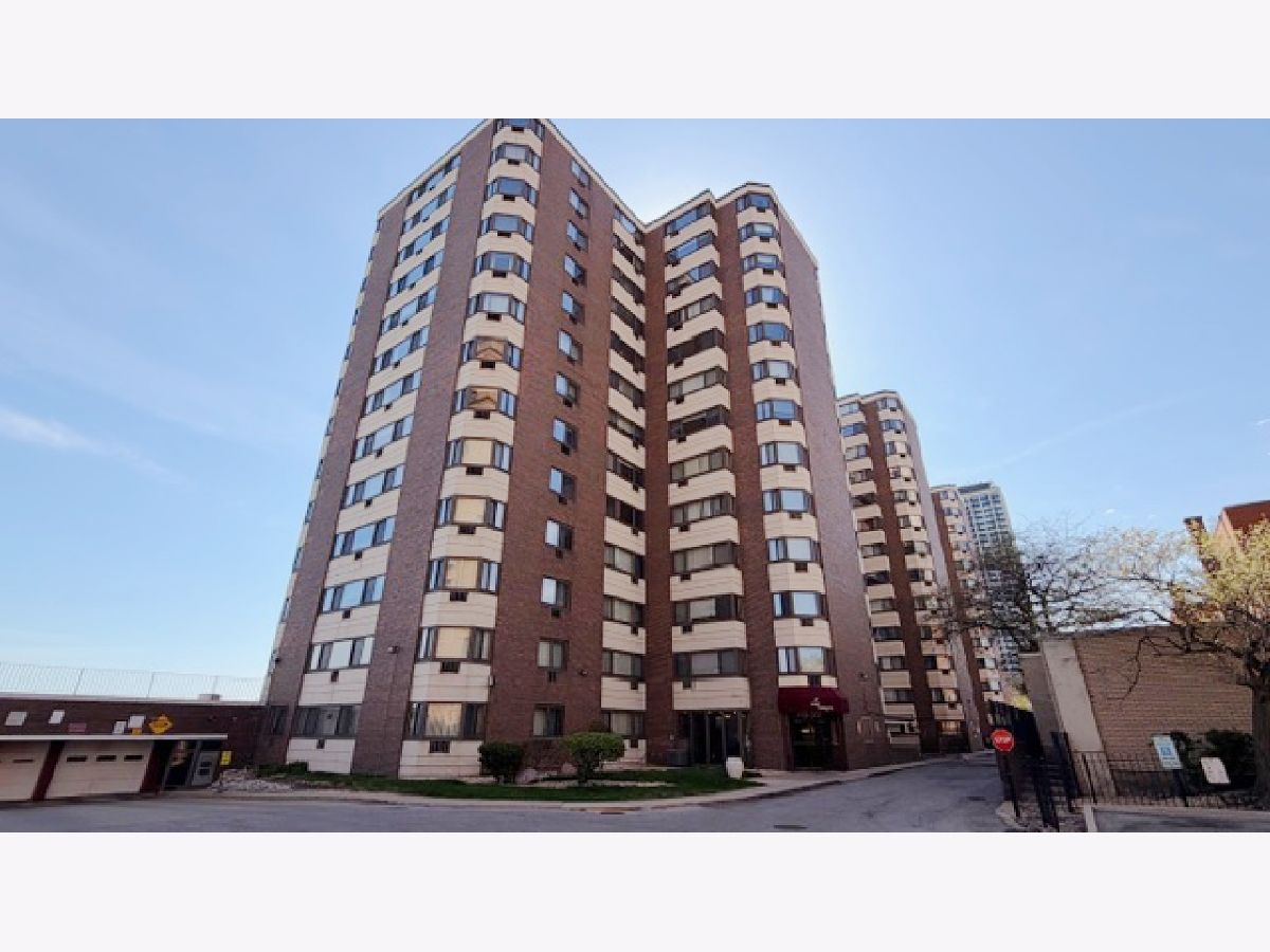  For Sale Chicago Illinois, 7337 South Shore Drive