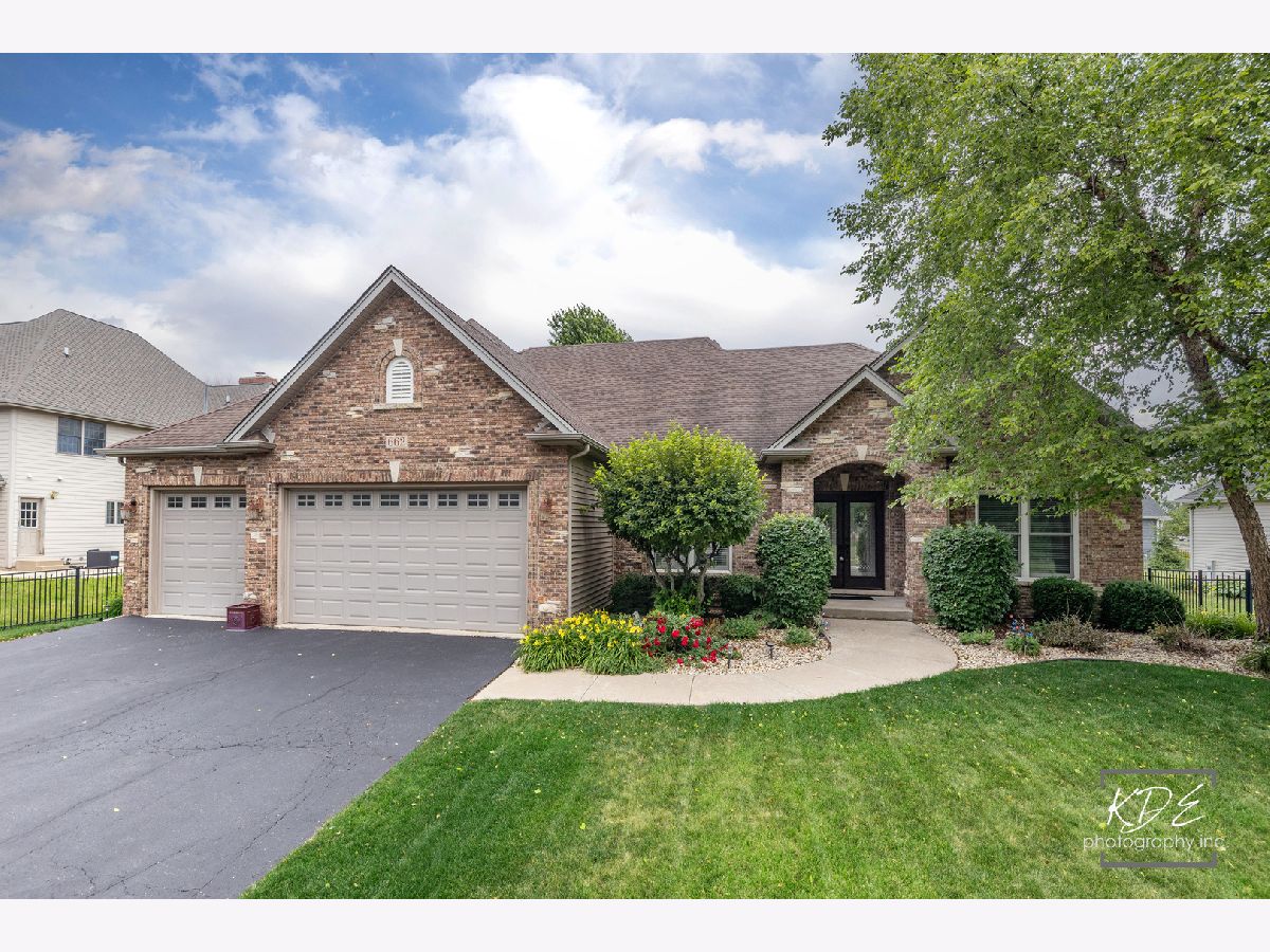Homes For Sale Heartland Circle Yorkville Illinois, 662 Omaha Drive