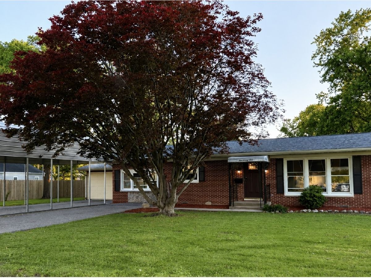  For Sale Duquoin Illinois, 425 Summers Street