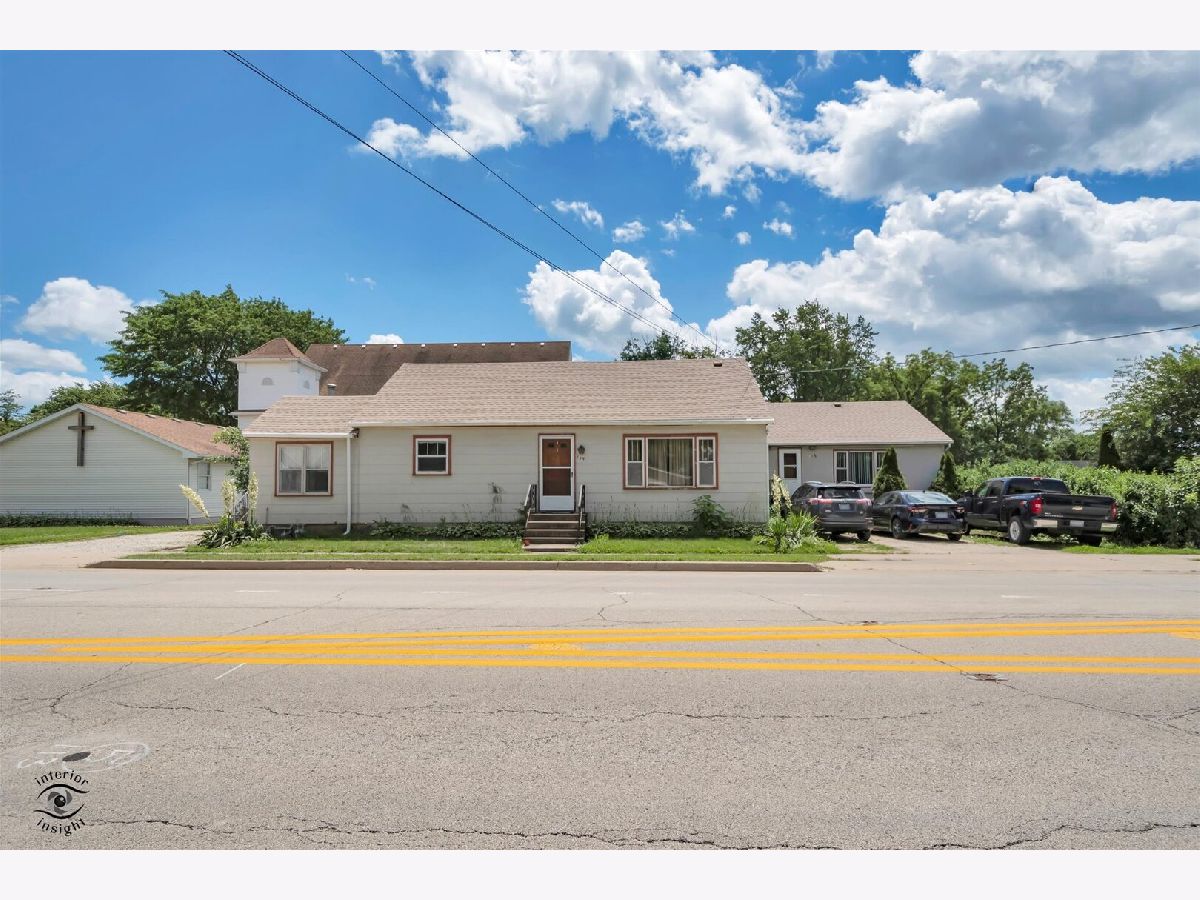  For Sale Braidwood Illinois, 219, 219 1/2 W. Main Street