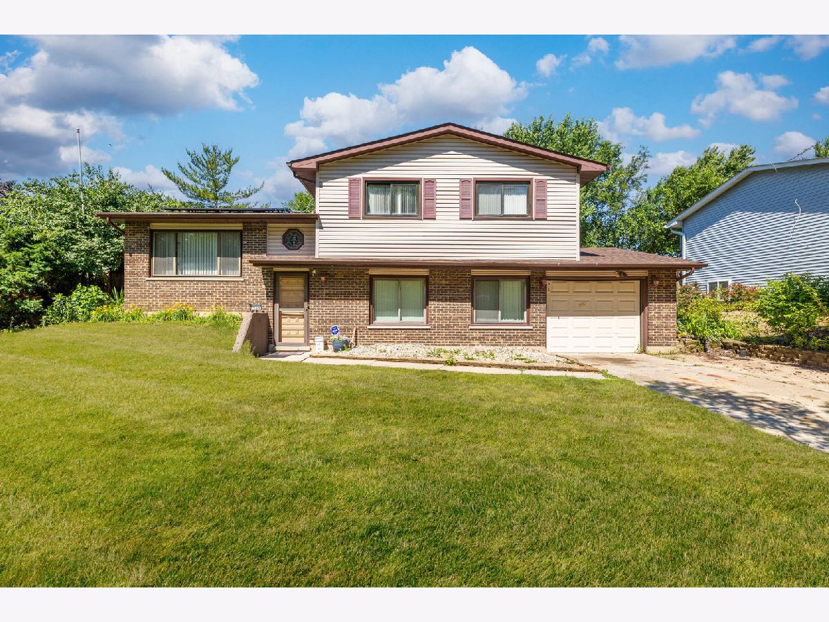  Rented Bolingbrook Illinois, 361 Lyons