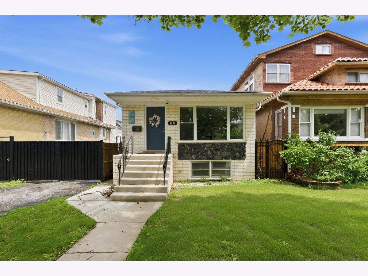  For Sale Chicago Illinois, 4933 Keeler Avenue