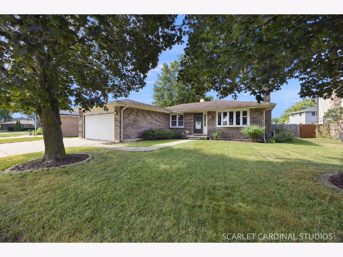 Sold Carol Stream Illinois, 970 Dearborn