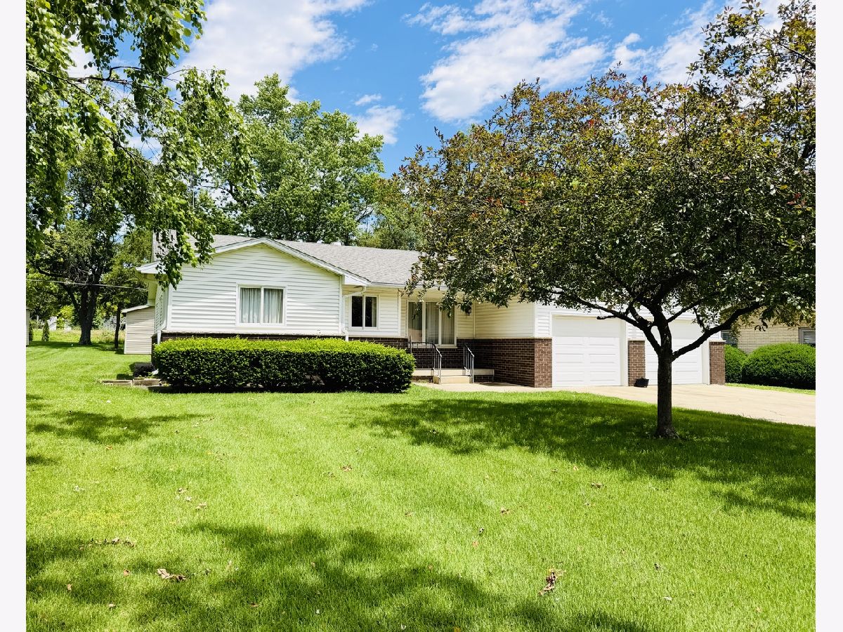  For Sale Farmer City Illinois, 605 Market Street