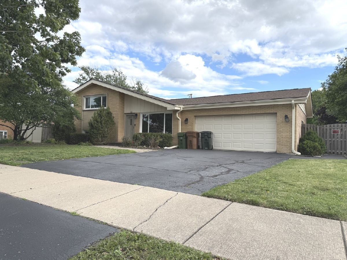  For Sale Oak Lawn Illinois, 6259 91st Place