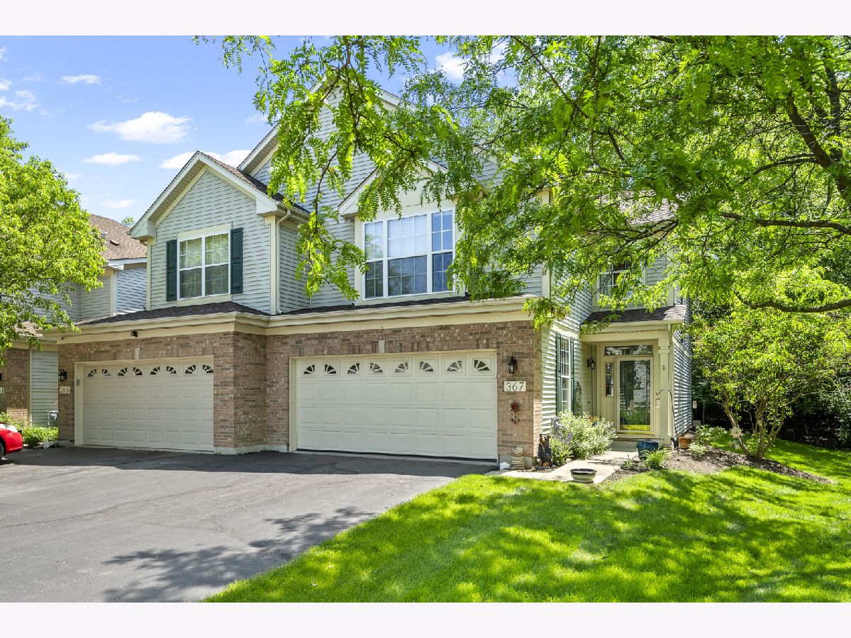 Homes & Townhomes For Sale Algonquin Lakes Algonquin Illinois, 367 Emerald Lane