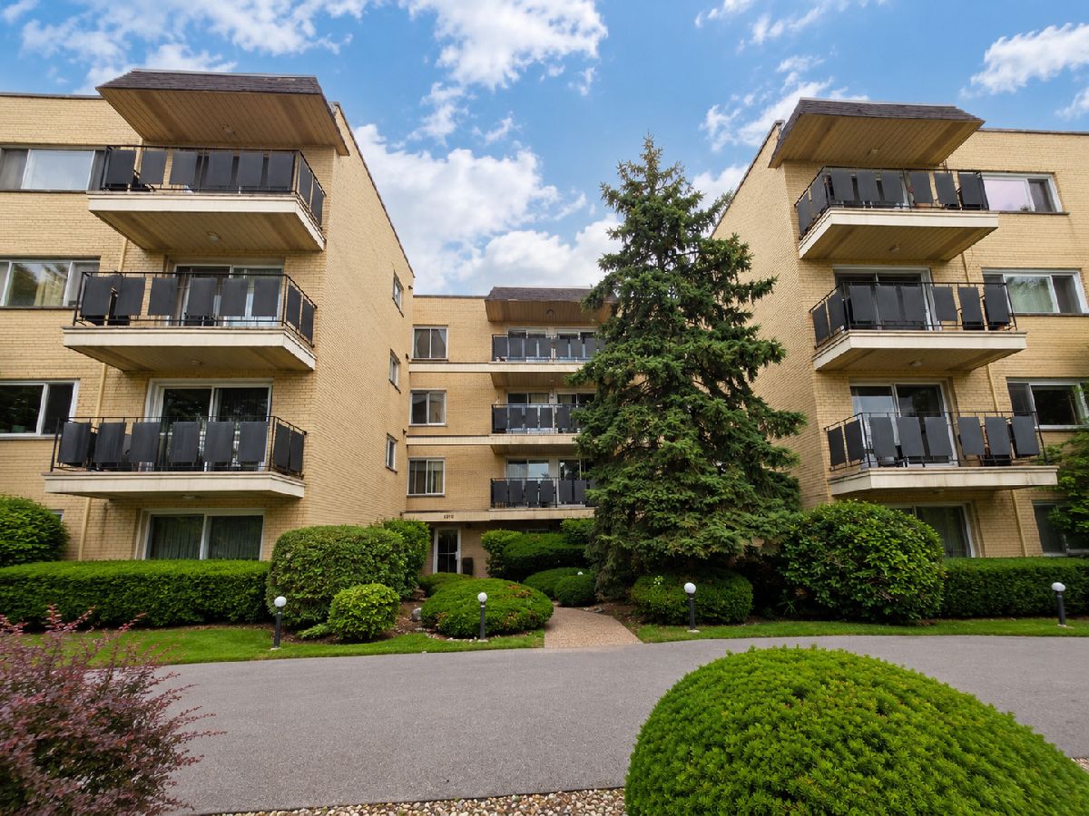  For Sale Skokie Illinois, 8230 Elmwood Avenue