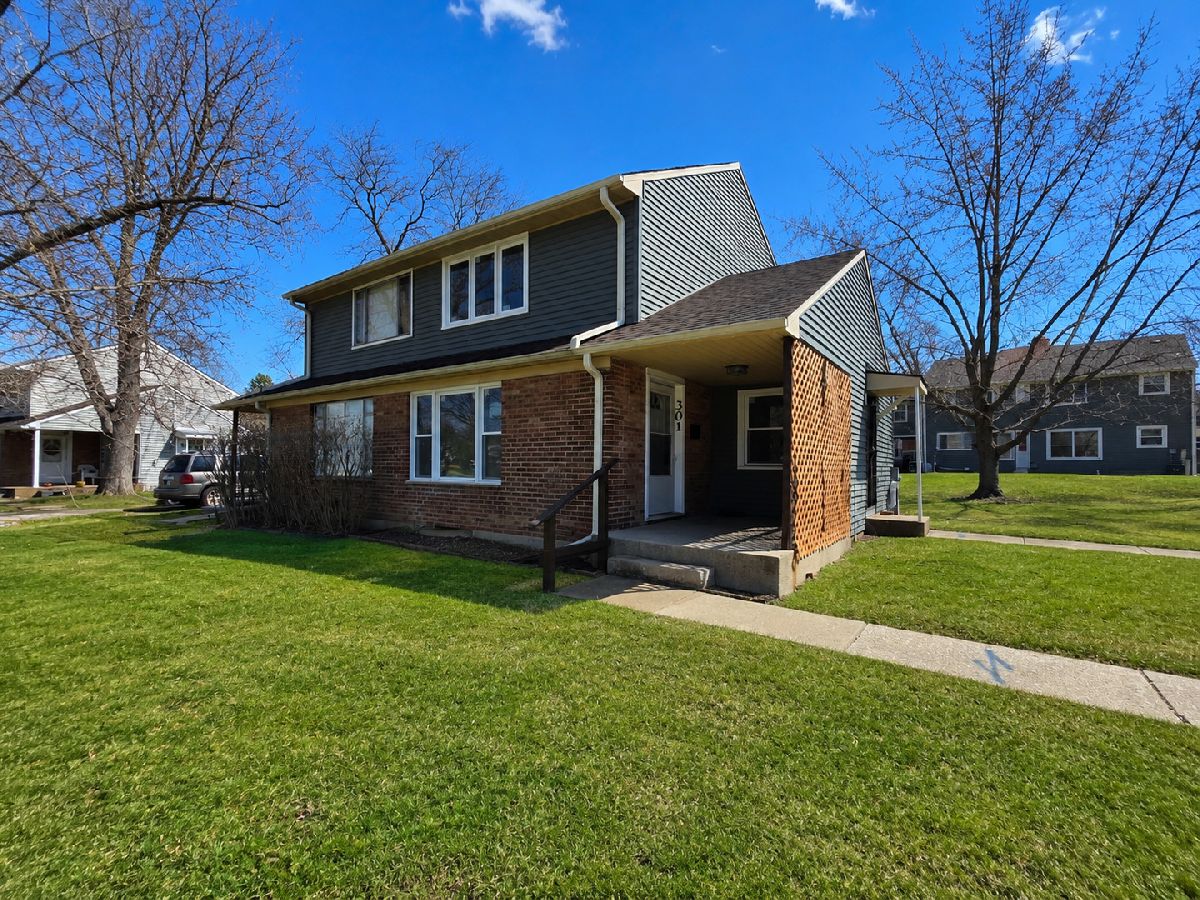  For Sale Park Forest Illinois, 301 Dogwood Street