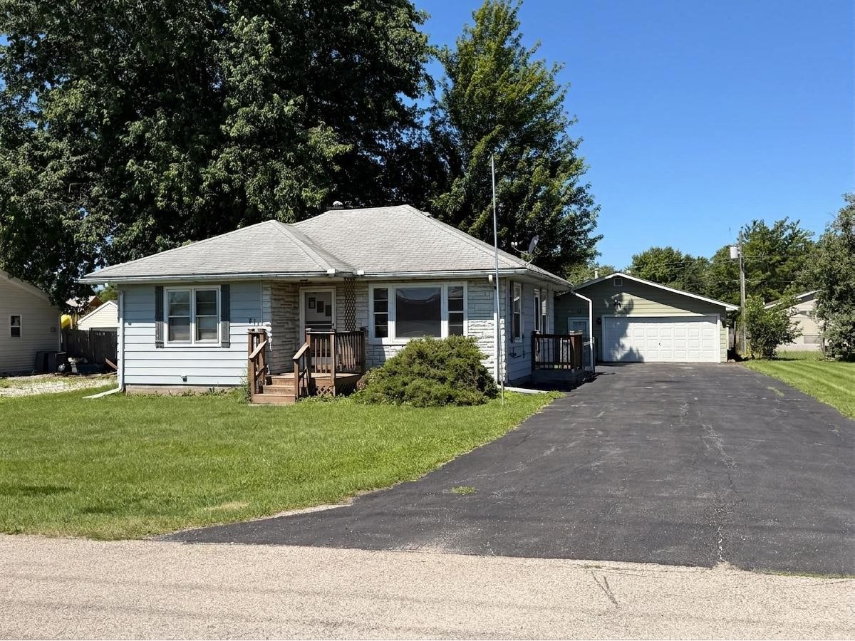  Sold Colona Illinois, 811 1st