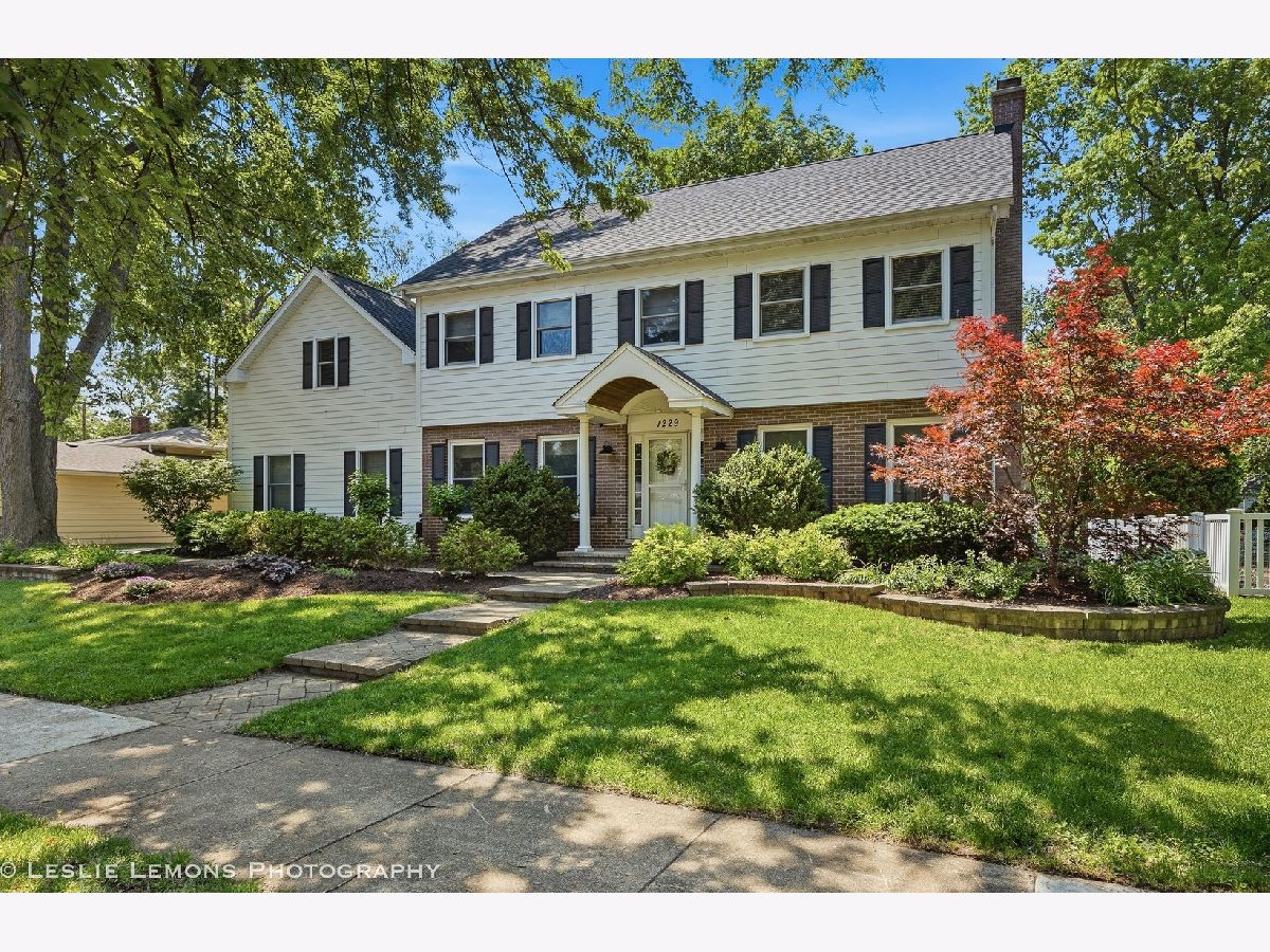 Homes For Sale Olympic Terrace Naperville Illinois, 1229 Atlas Lane