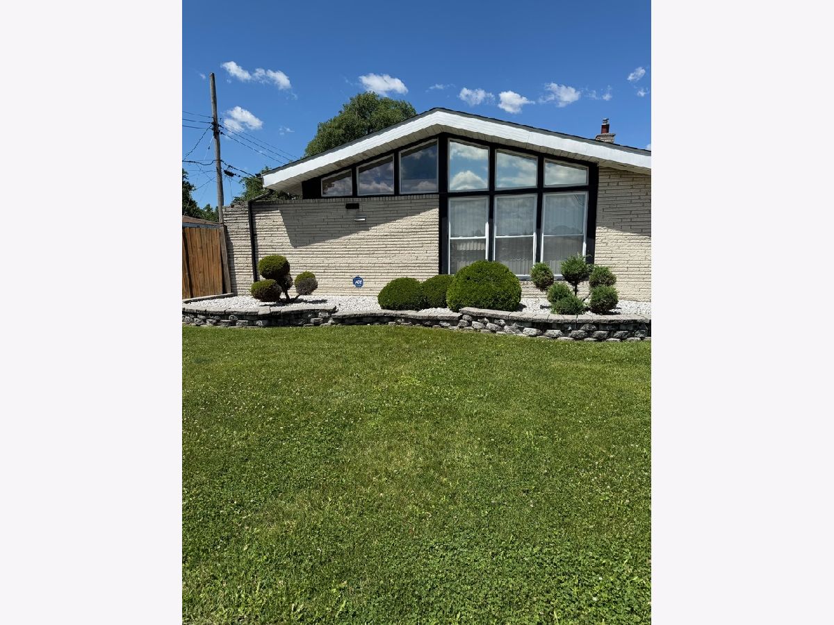  For Sale Dolton Illinois, 15332 Irving Avenue