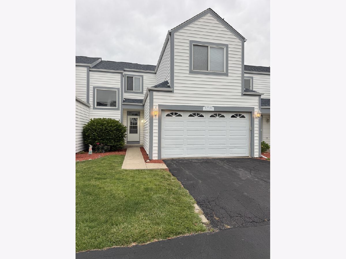  For Sale Minooka Illinois, 1756 Waters Edge Drive
