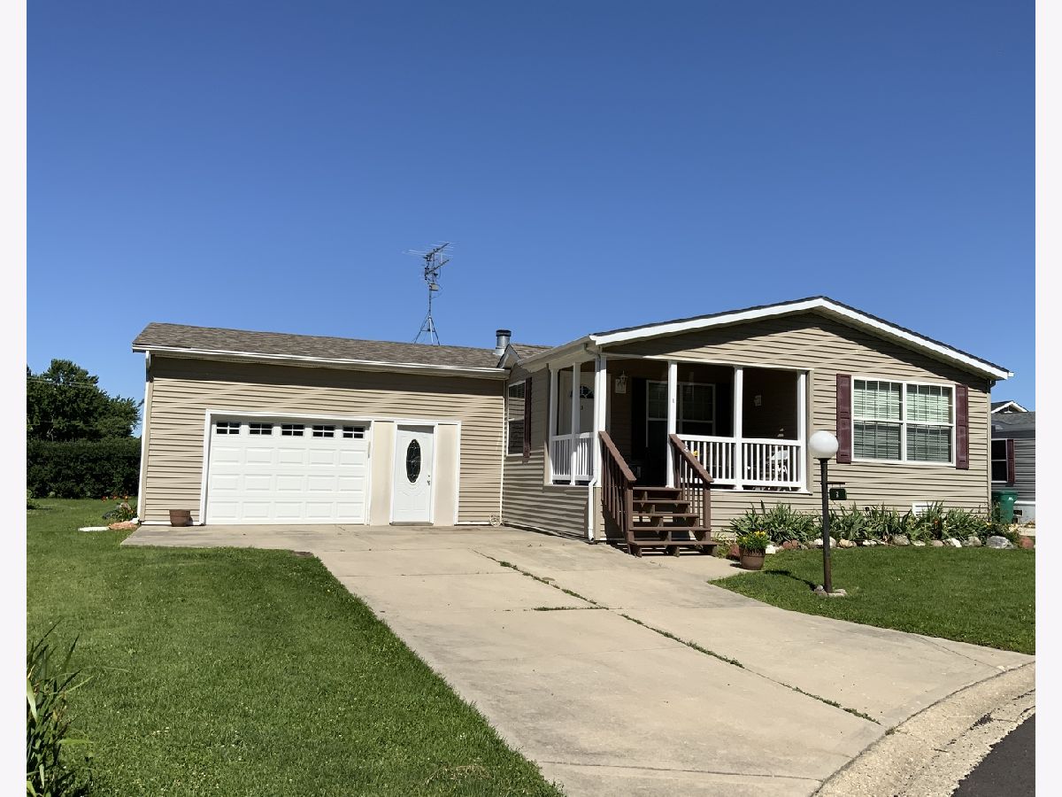  For Sale Sandwich Illinois, 3 Maple Lane