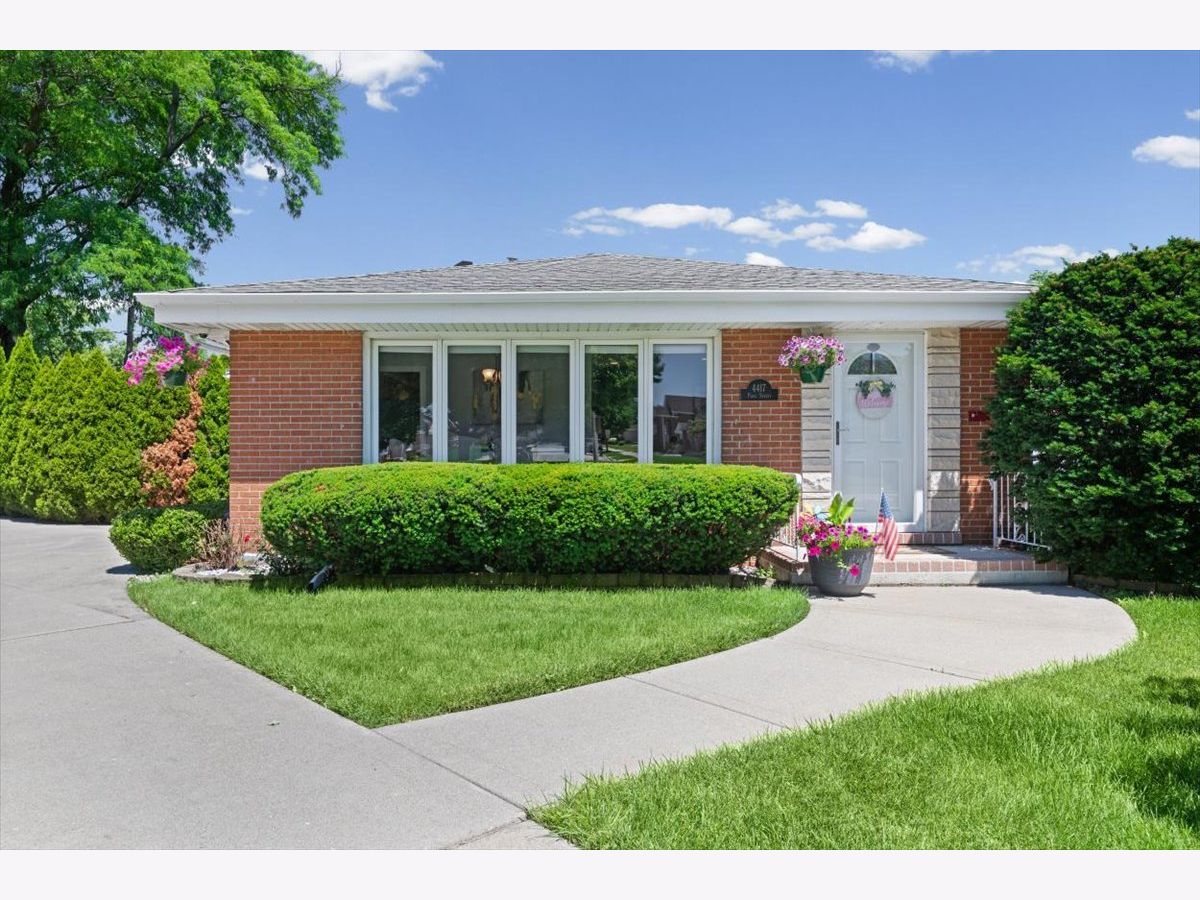  Sold Norridge Illinois, 4417 Paris