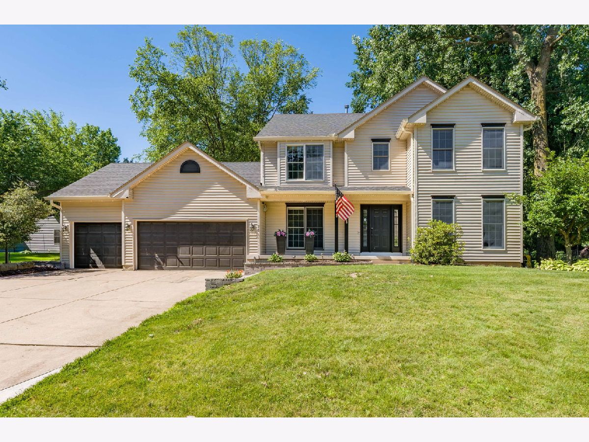  Sold Hampton Illinois, 76 Kennelworth