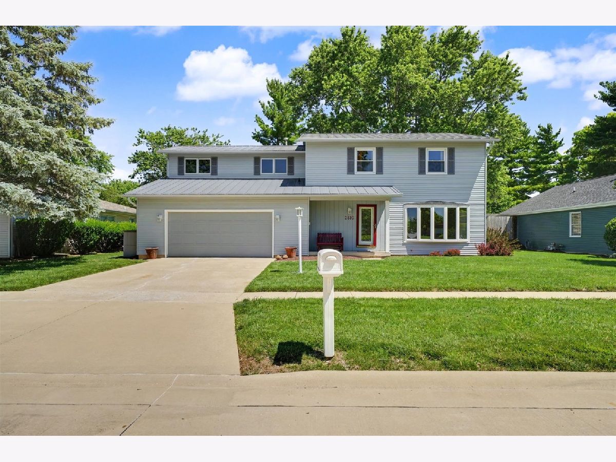  For Sale Champaign Illinois, 2510 Southmoor Drive