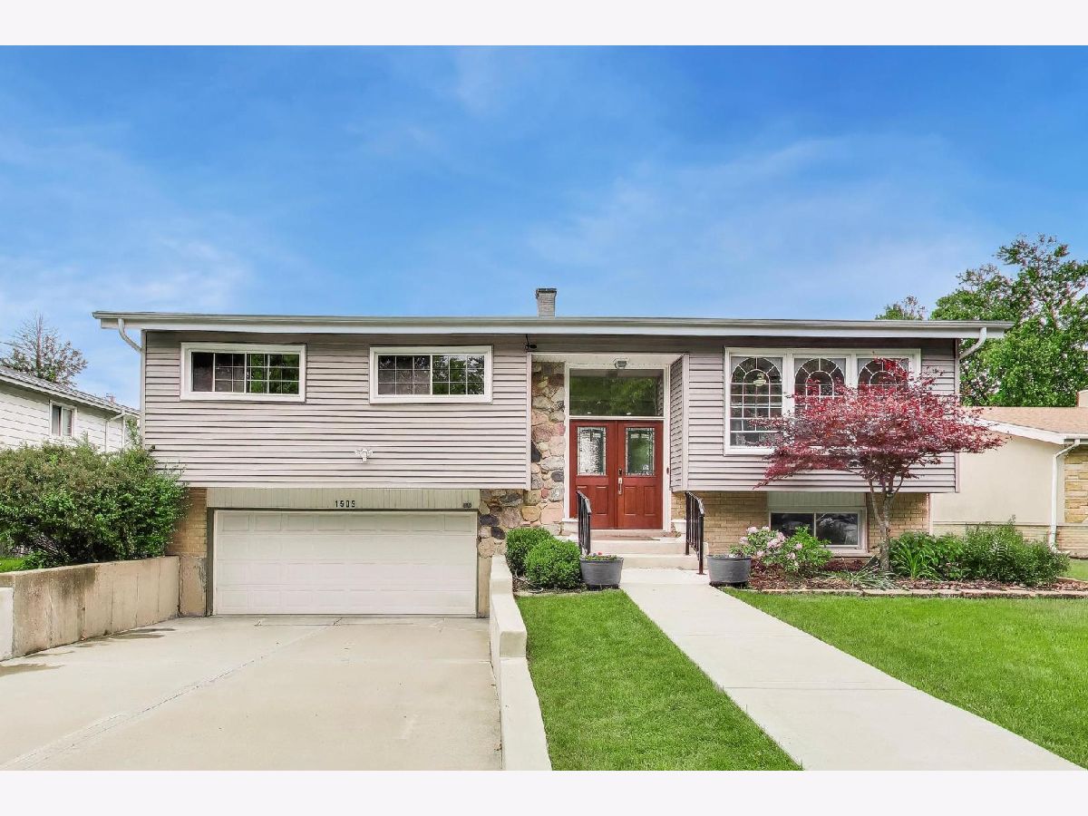  For Sale Mount Prospect Illinois, 1503 Park Drive