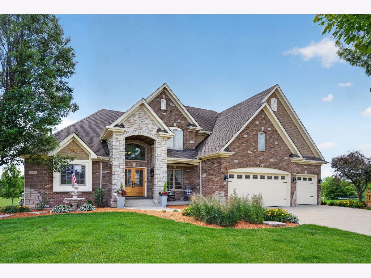 Homes For Sale Whitetail Ridge Golf Course Yorkville Illinois, 5728 Waters Edge Court