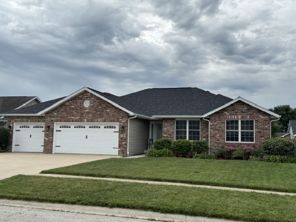  For Sale Chatham Illinois, 318 Piazza Lane