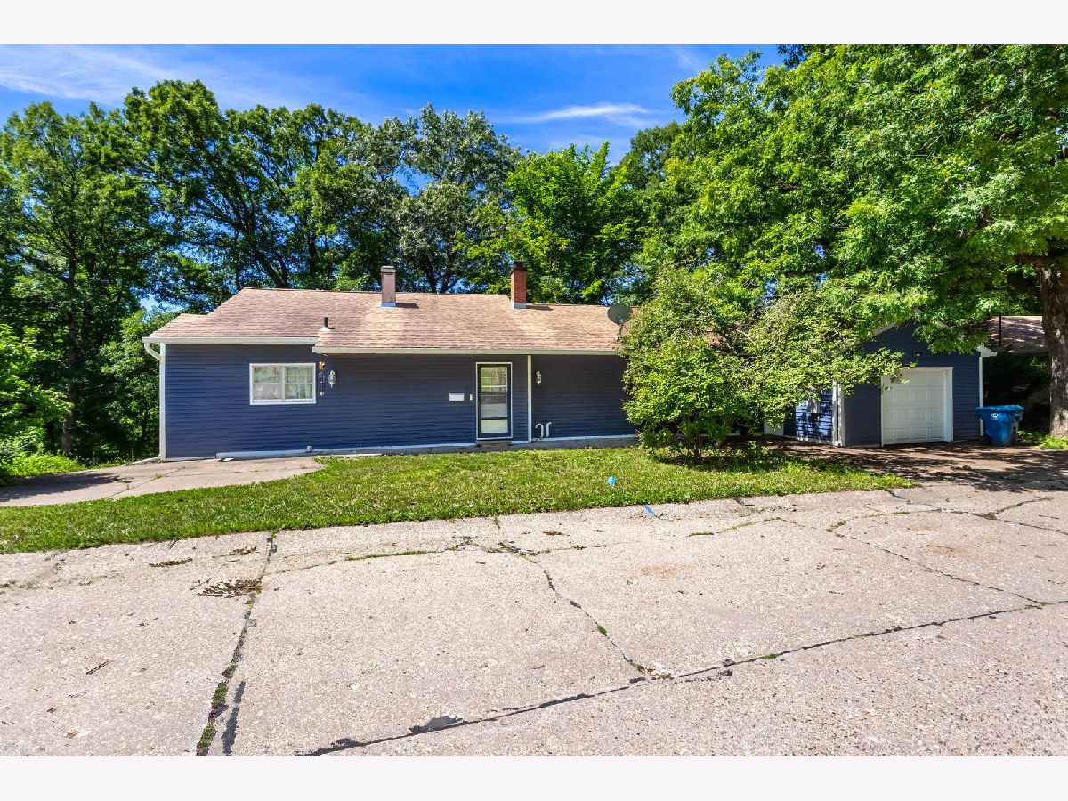  For Sale East Moline Illinois, 1218 20th Ave Way