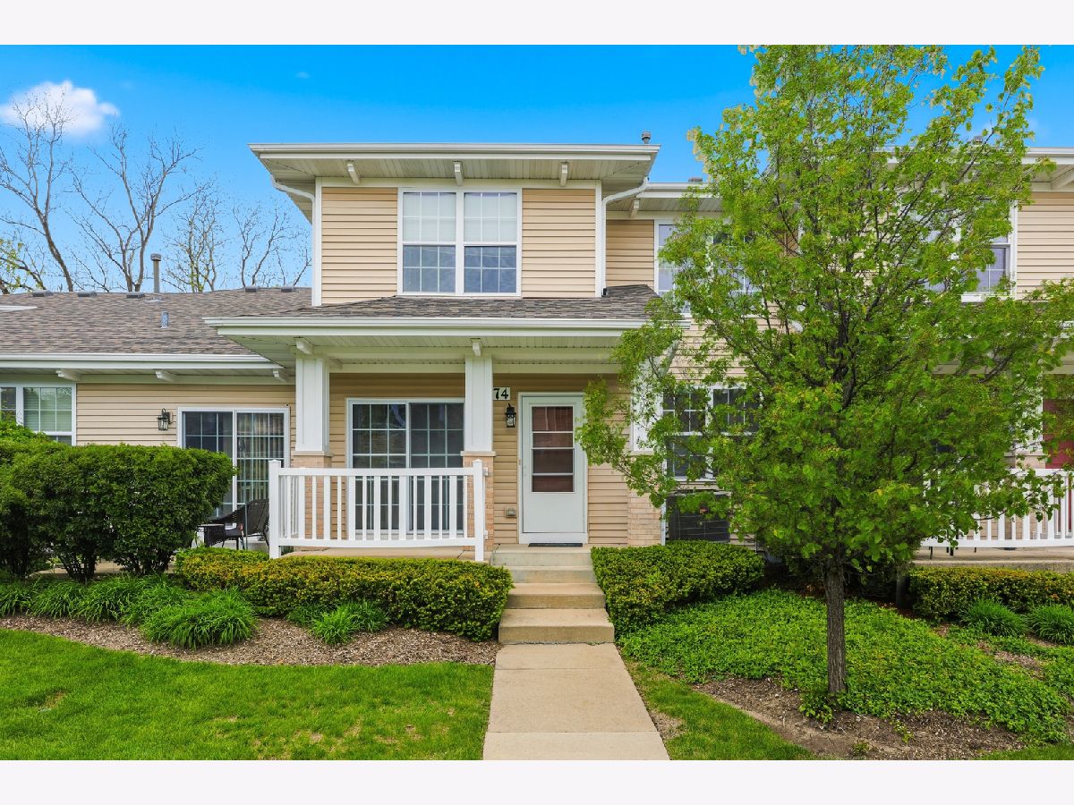 Townhomes For Sale Walnut Glen Crystal Lake Illinois, 1274 Walnut Glen Drive