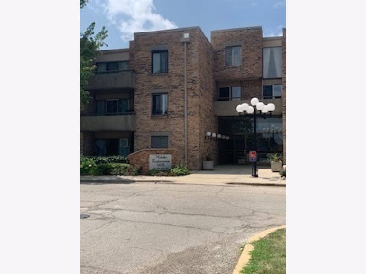  For Sale Schaumburg Illinois, 1926 Prairie Square