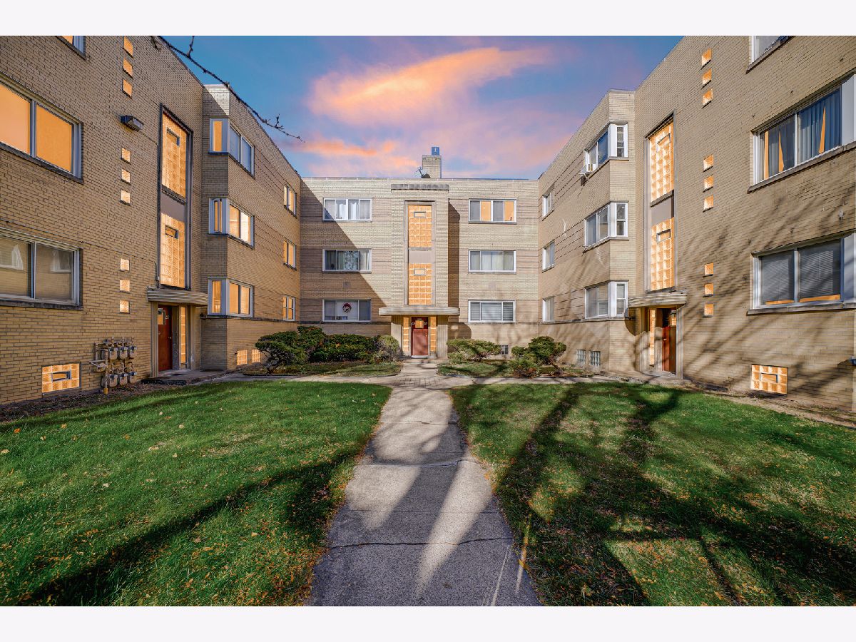  Rented Chicago Illinois, 2046 72nd