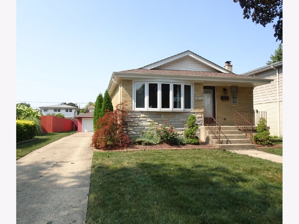  For Sale Oak Lawn Illinois, 5616 100th Street