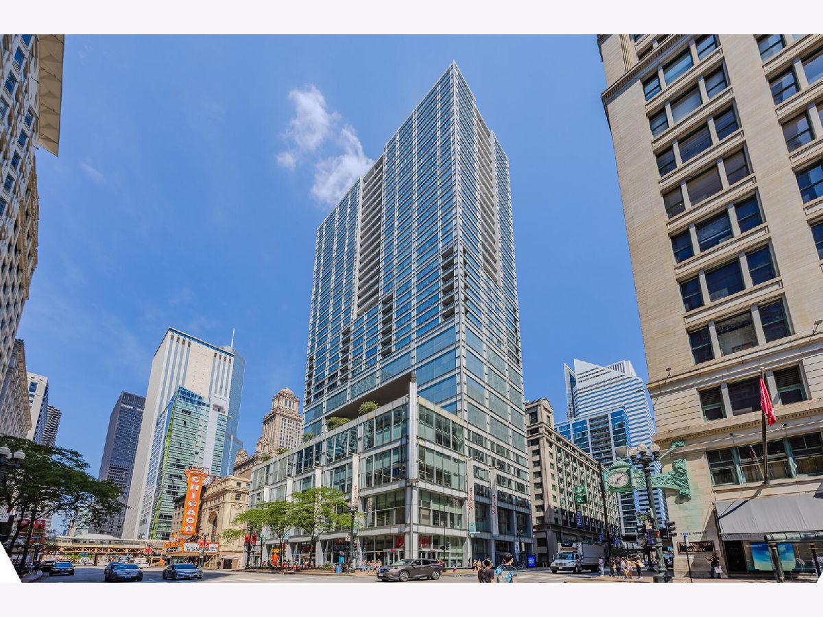  For Sale Chicago Illinois, 8 Randolph Street