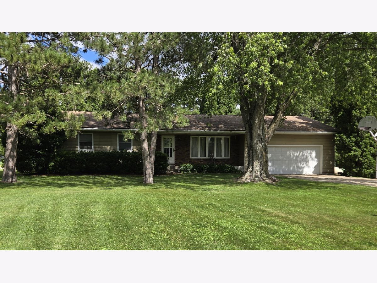  For Sale Polo Illinois, 6428 Oakwood Lane