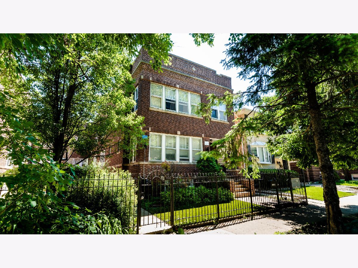  Rented Chicago Illinois, 4819 Cornelia
