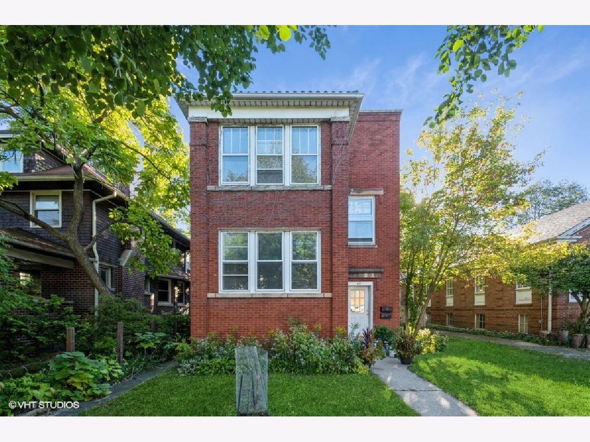  Rented Evanston Illinois, 647 Asbury