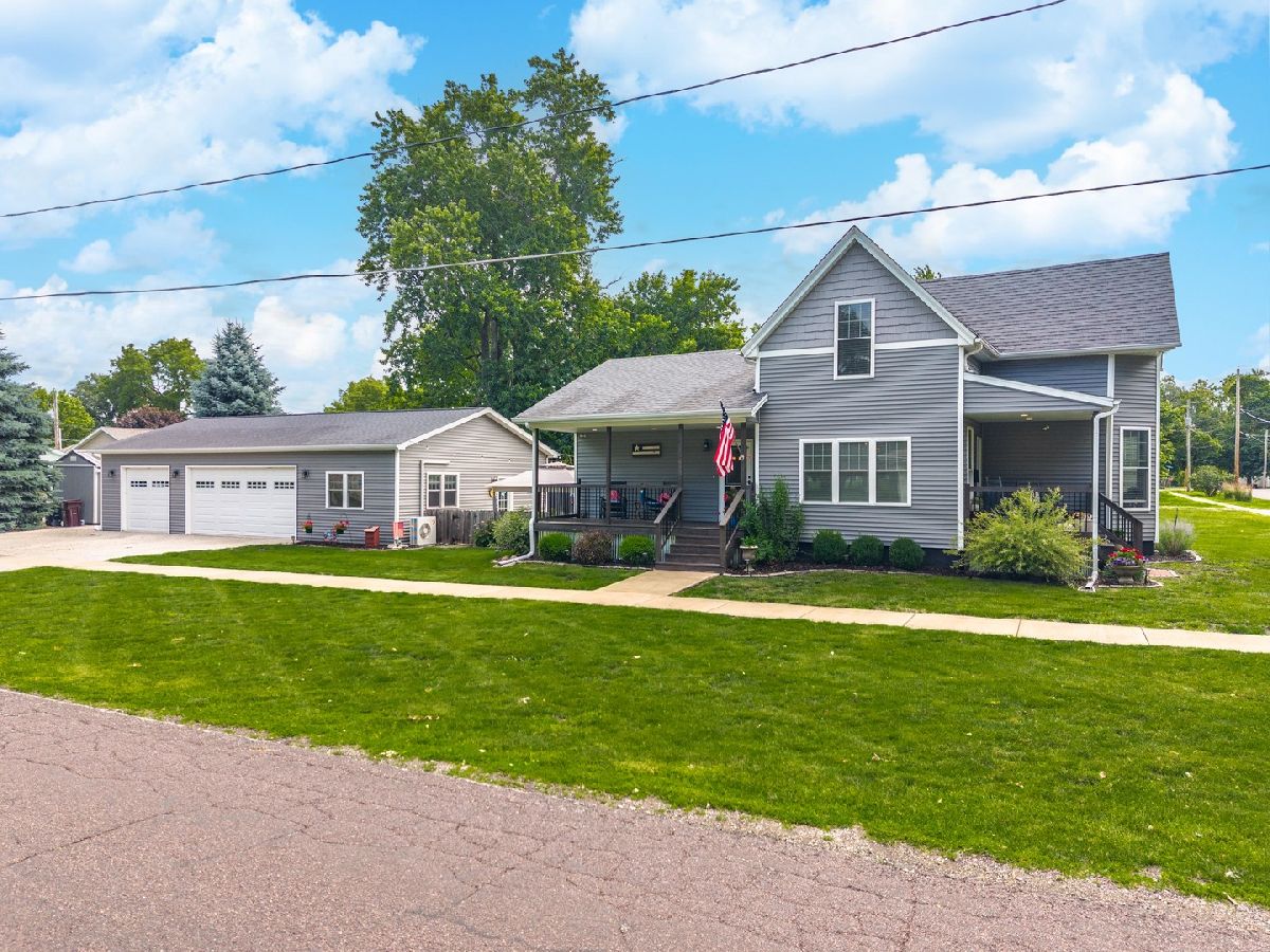  For Sale El Paso Illinois, 101 4th Street