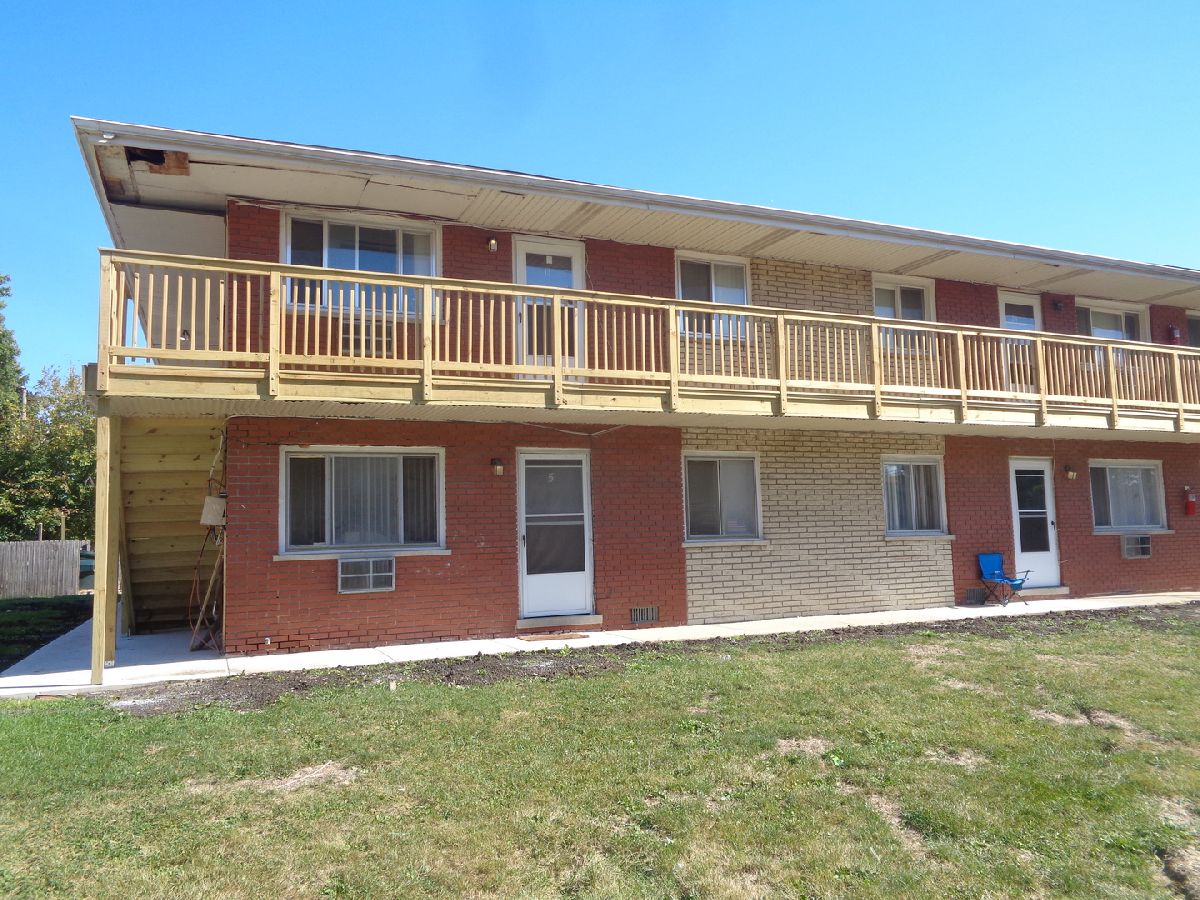  Rented Hickory Hills Illinois, 8244 87th