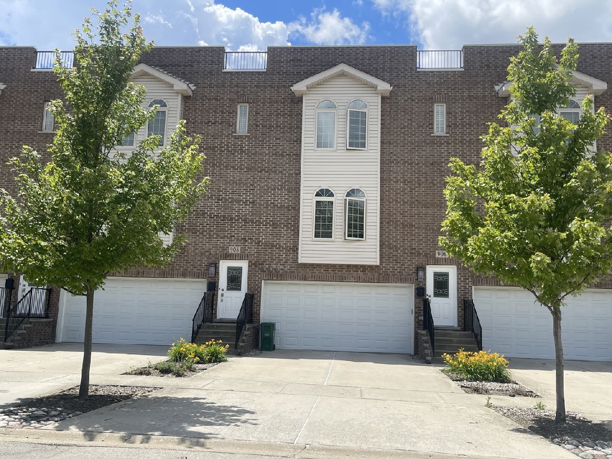  For Rent Lemont Illinois, 908 East