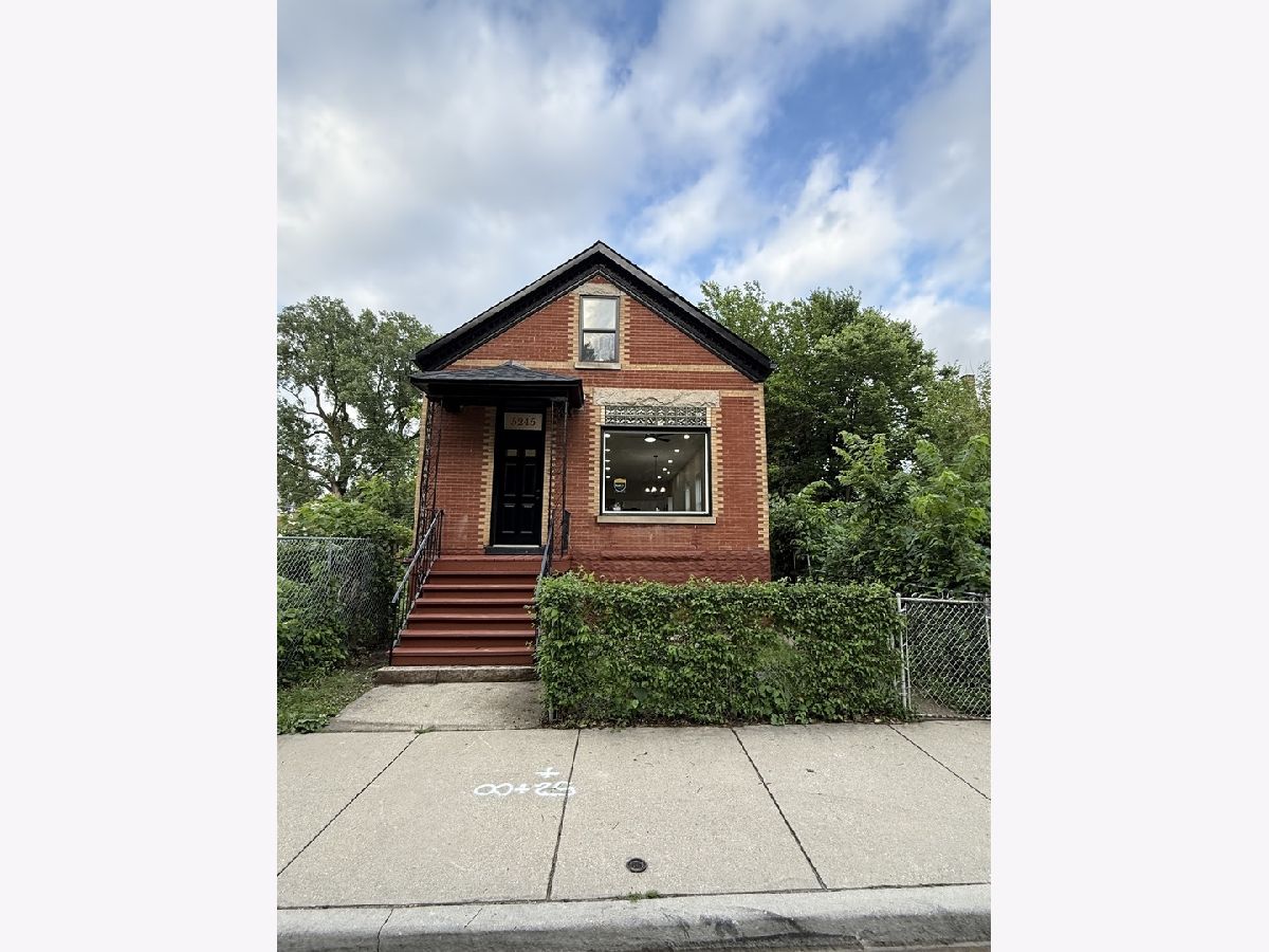  For Sale Chicago Illinois, 5245 Racine Avenue