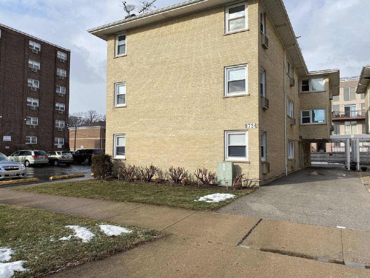  Rented Chicago Illinois, 8734 Summerdale