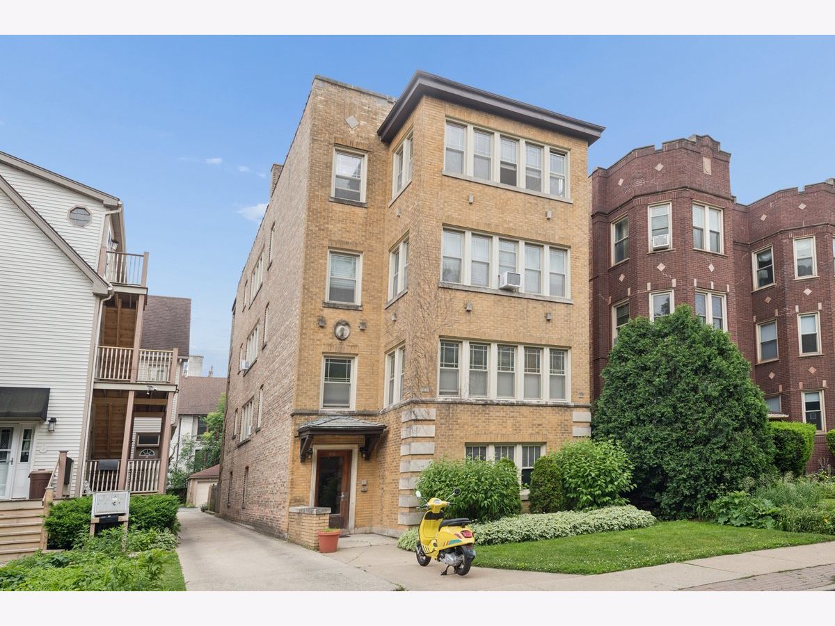  For Sale Oak Park Illinois, 925 Ontario Street